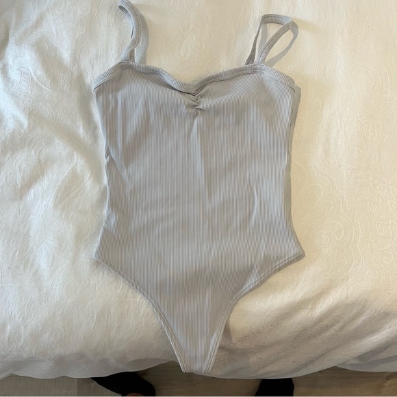 Aritzia Wilfred bodysuit light blue - Picture 5 of 6